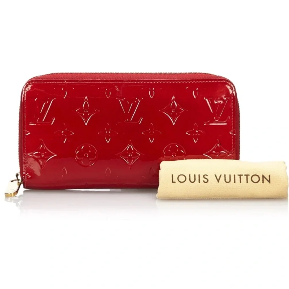 Louis Vuitton Monogram Vernis Zippy Wallet‎ – Pomme d’Amour (Red)